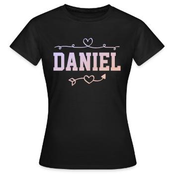 Daniel - Frauen T-Shirt - Schwarz - Vorne - AI Model Female 172 dark (172cm)