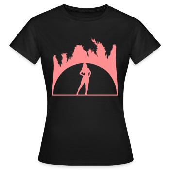 Frau Sexy Urlaub - Frauen T-Shirt - Schwarz - Vorne - AI Model Female 172 dark (172cm)