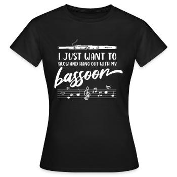 I just want to blow and hang out with my Bassoon - Women's T-Shirt - black - Front - AI Model Female 172 dark (172cm)