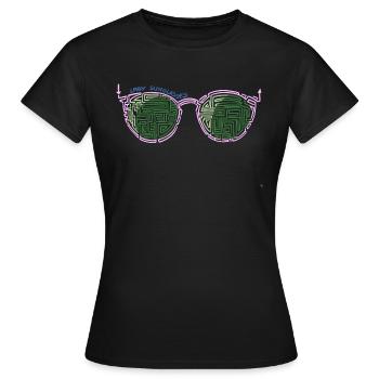 Laby lunettes de soleil 2 - T-shirt Femme - noir - Devant - AI Model Female 172 dark (172cm)