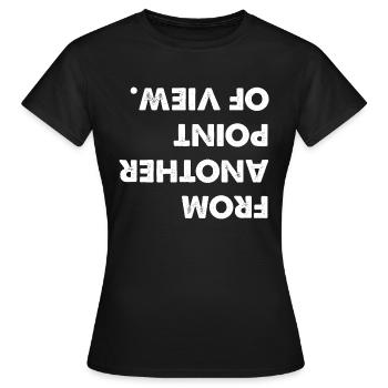 D'un autre point de vue - T-shirt Femme - noir - Devant - AI Model Female 172 dark (172cm)