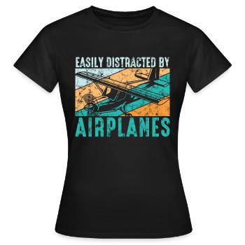 Facilement distrait par le pilote d’aviation Des avions - T-shirt Femme - noir - Devant - AI Model Female 172 dark (172cm)