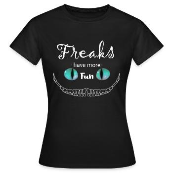 white Freaks have more Fun Cheshire Cat - Frauen T-Shirt - Schwarz - Vorne - AI Model Female 172 dark (172cm)