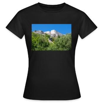 Festung Knin (Kninska tvrđava) Kroatien - Frauen T-Shirt - Schwarz - Vorne - AI Model Female 172 dark (172cm)