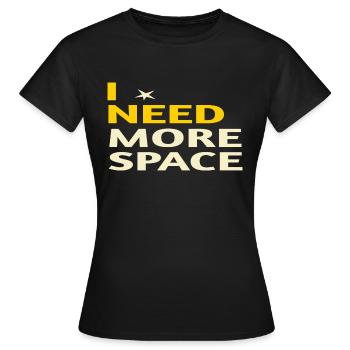 Espaces libres - Dicton ironique - T-shirt Femme - noir - Devant - AI Model Female 172 dark (172cm)