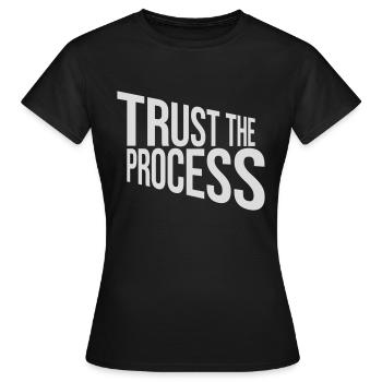 faire confiance au processus Devis - T-shirt Femme - noir - Devant - AI Model Female 172 dark (172cm)