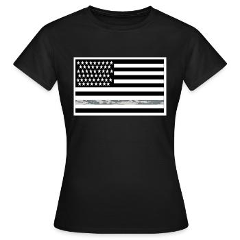 U.S. Flag Luftwaffe - Frauen T-Shirt - Schwarz - Vorne - AI Model Female 172 dark (172cm)