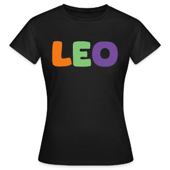Name - Leo - Frauen T-Shirt - Schwarz - Vorne - AI Model Female 172 dark (172cm)