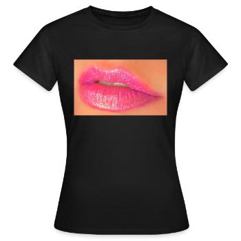 Pink lips - Frauen T-Shirt - Schwarz - Vorne - AI Model Female 172 dark (172cm)