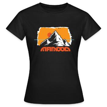 outddor horizont hinter dem Berg - Frauen T-Shirt - Schwarz - Vorne - AI Model Female 172 dark (172cm)