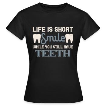 Life is short - Women's T-Shirt - black - Front - AI Model Female 172 dark (172cm)