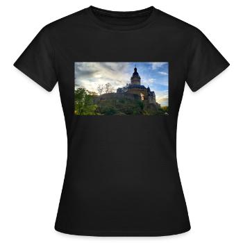 Burg Falkenstein - Frauen T-Shirt - Schwarz - Vorne - AI Model Female 172 dark (172cm)