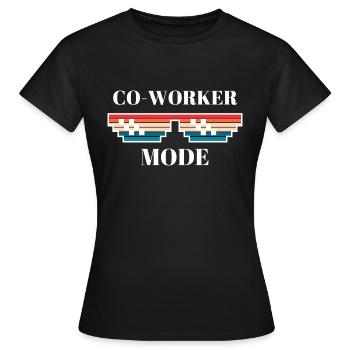 Fun Vintage Co worker mode - Women's T-Shirt - black - Front - AI Model Female 172 dark (172cm)