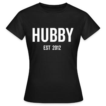 Hubby Est 2012 - Women's T-Shirt - black - Front - AI Model Female 172 dark (172cm)