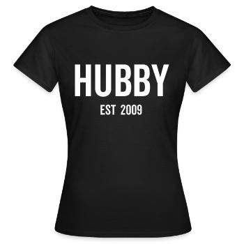 Hubby Est 2009 - Women's T-Shirt - black - Front - AI Model Female 172 dark (172cm)