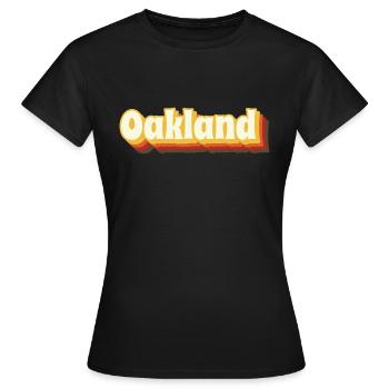 Oakland Retro Vintage Texte - T-shirt Femme - noir - Devant - AI Model Female 172 dark (172cm)