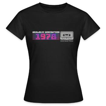 Analoge Generierung - Frauen T-Shirt - Schwarz - Vorne - AI Model Female 172 dark (172cm)