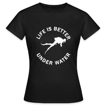 La vie est meilleure sous l'eau - T-shirt plongeur - T-shirt Femme - noir - Devant - AI Model Female 172 dark (172cm)