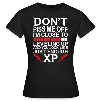 Game Master RPG Spielleiter Close To Leveling Up - Frauen T-Shirt - Schwarz - Vorne - AI Model Female 172 dark (172cm)