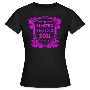 2011 - Frauen T-Shirt - Schwarz - Vorne - AI Model Female 172 dark (172cm)