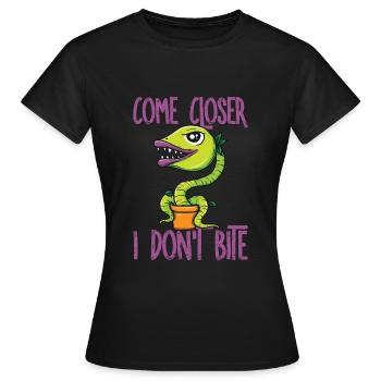 Carnivore plante carnivore disant - T-shirt Femme - noir - Devant - AI Model Female 172 dark (172cm)
