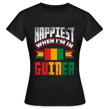 Guinea Guinea Guinea Flagge am glücklichsten, wenn ich in bin - Frauen T-Shirt - Schwarz - Vorne - AI Model Female 172 dark (172cm)