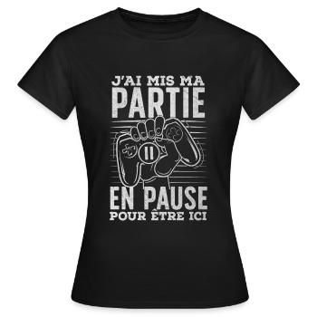 Pause Gaming Cadeau Geek Gamer Humour Insolite - T-shirt Femme - noir - Devant - AI Model Female 172 dark (172cm)