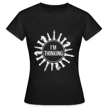 Stratégie de jeu d'échecs - T-shirt Femme - noir - Devant - AI Model Female 172 dark (172cm)
