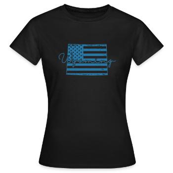Wyoming USA drapeau sur la carte Amérique - T-shirt Femme - noir - Devant - AI Model Female 172 dark (172cm)