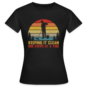 Concierge - Concierge Gardien - Concierge Humour - T-shirt Femme - noir - Devant - AI Model Female 172 dark (172cm)