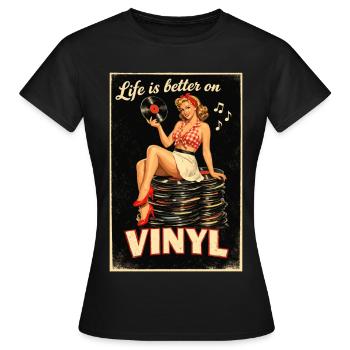 Life is better on Vinyl – Retro Pin-Up Design - Frauen T-Shirt - Schwarz - Vorne - AI Model Female 172 dark (172cm)