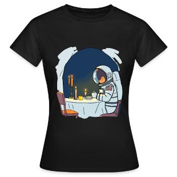 Astronaute au dîner aux chandelles - T-shirt Femme - noir - Devant - AI Model Female 172 dark (172cm)