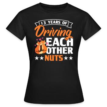13 Jahre Liebe Zuneigung Fuchs Design - Frauen T-Shirt - Schwarz - Vorne - AI Model Female 172 dark (172cm)