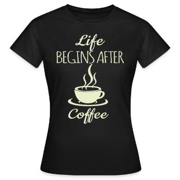 Café disant - T-shirt Femme - noir - Devant - AI Model Female 172 dark (172cm)