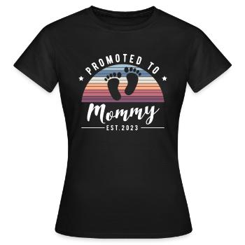 Promu au rang de maman est. 2023 future maman - T-shirt Femme - noir - Devant - AI Model Female 172 dark (172cm)