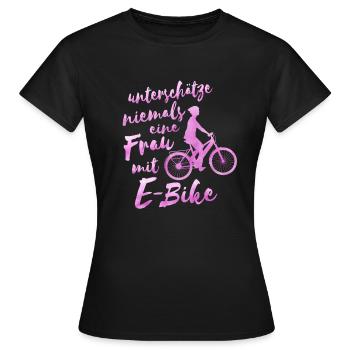 e bike bike femme cadeau e bike - T-shirt Femme - noir - Devant - AI Model Female 172 dark (172cm)
