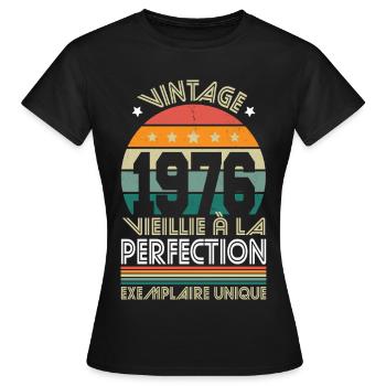 1976 – Vintage – Exemplaire unique - T-shirt Femme - noir - Devant - AI Model Female 172 dark (172cm)
