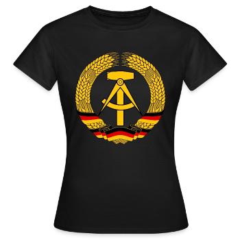Armoiries de la RDA - T-shirt Femme - noir - Devant - AI Model Female 172 dark (172cm)
