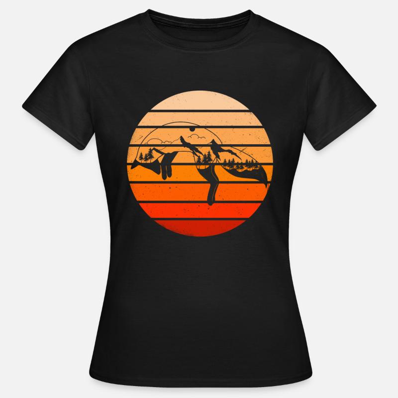 Fuchs Wald Berge Geschenkidee - Frauen T-Shirt - Schwarz