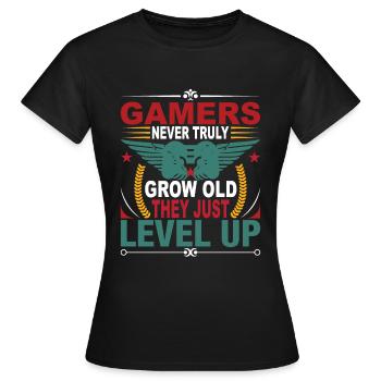 Gamer werden nie wirklich alt, sie steigen einfach auf. - Frauen T-Shirt - Schwarz - Vorne - AI Model Female 172 dark (172cm)