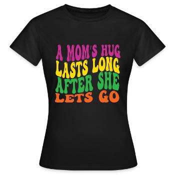 Un câlin de maman - T-shirt Femme - noir - Devant - AI Model Female 172 dark (172cm)