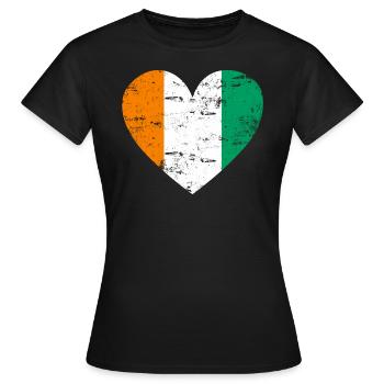 Elfenbeinküste Flaggenherz - Frauen T-Shirt - Schwarz - Vorne - AI Model Female 172 dark (172cm)