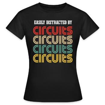 Abgelenkt durch Stromkreise Spannung Handwerker - Frauen T-Shirt - Schwarz - Vorne - AI Model Female 172 dark (172cm)