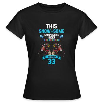 Conception de motoneige pour l’anniversaire de la motoneige - T-shirt Femme - noir - Devant - AI Model Female 172 dark (172cm)