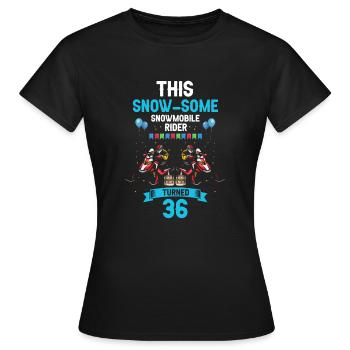 Conception de motoneige pour l’anniversaire de la motoneige - T-shirt Femme - noir - Devant - AI Model Female 172 dark (172cm)