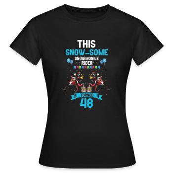 Conception de motoneige pour l’anniversaire de la motoneige - T-shirt Femme - noir - Devant - AI Model Female 172 dark (172cm)
