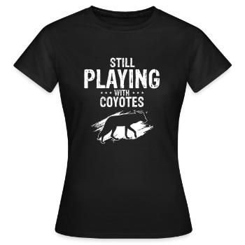 Conception de coyote pour les réacteurs de coyote - T-shirt Femme - noir - Devant - AI Model Female 172 dark (172cm)