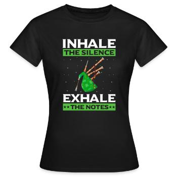 Dudelsack für Dudelsackspieler und Schotten - Frauen T-Shirt - Schwarz - Vorne - AI Model Female 172 dark (172cm)