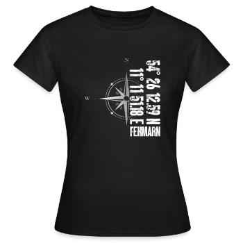 Fehmarn Insel Atlantik Koordinaten Karte Urlaub - Frauen T-Shirt - Schwarz - Vorne - AI Model Female 172 dark (172cm)