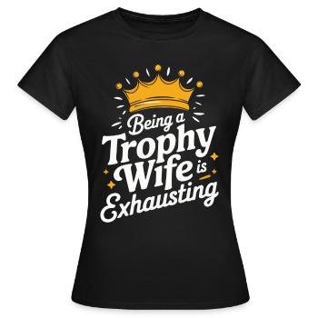 Frau Ehefrau Partnerin Familie Verheiratet - Frauen T-Shirt - Schwarz - Vorne - AI Model Female 172 dark (172cm)